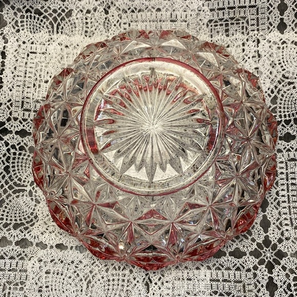 Vintage Williamsburg Ruby
Flashed cupped console Bowl - Picture 16 of 16